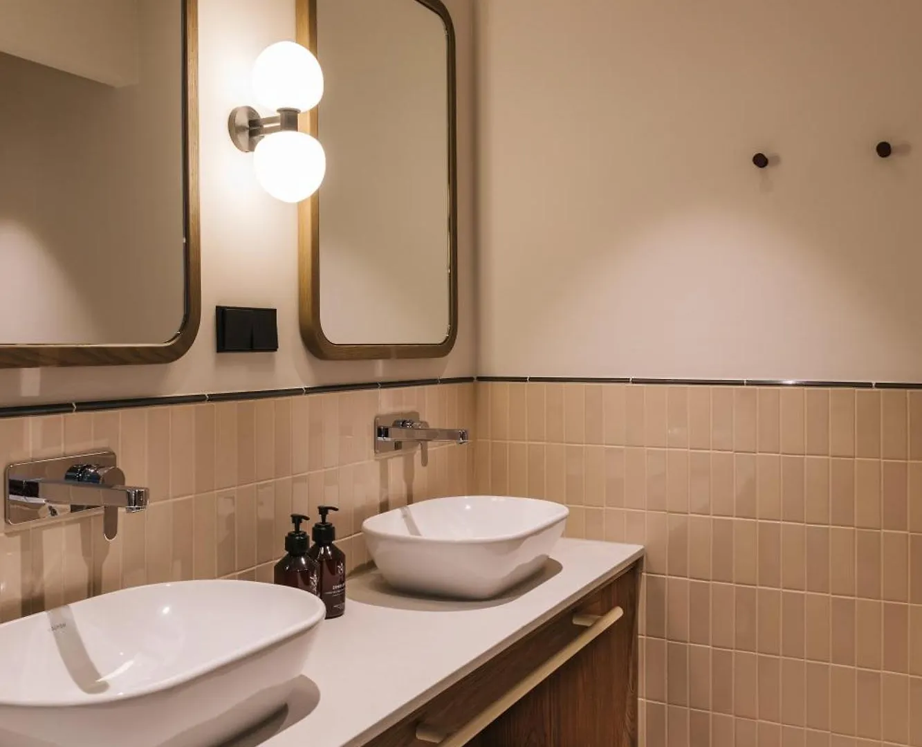 The Social Hub Barcelona Poblenou Hotel 0*,